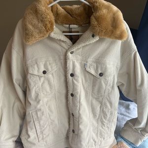 Levis Oversized Corduroy Fur Trucker Jacket Cream